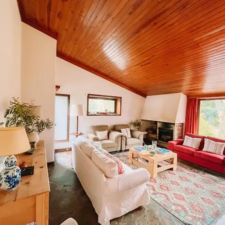 Villa Camarinhas House *